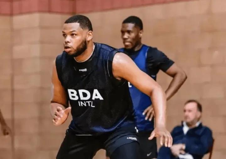 ue, vd, 间型球员为 ue, vd, 间型球员为