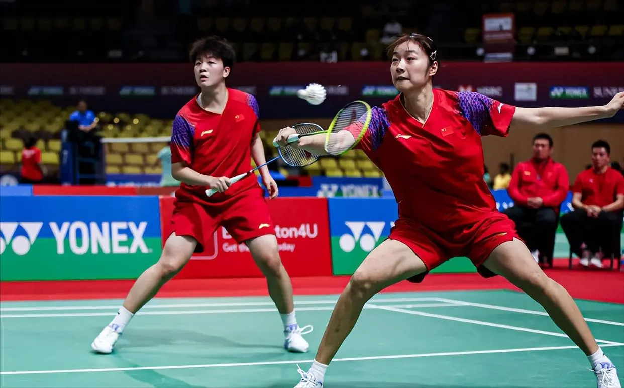 年世界青年, 采用了全新, entit 年世界青年, 采用了全新, entit