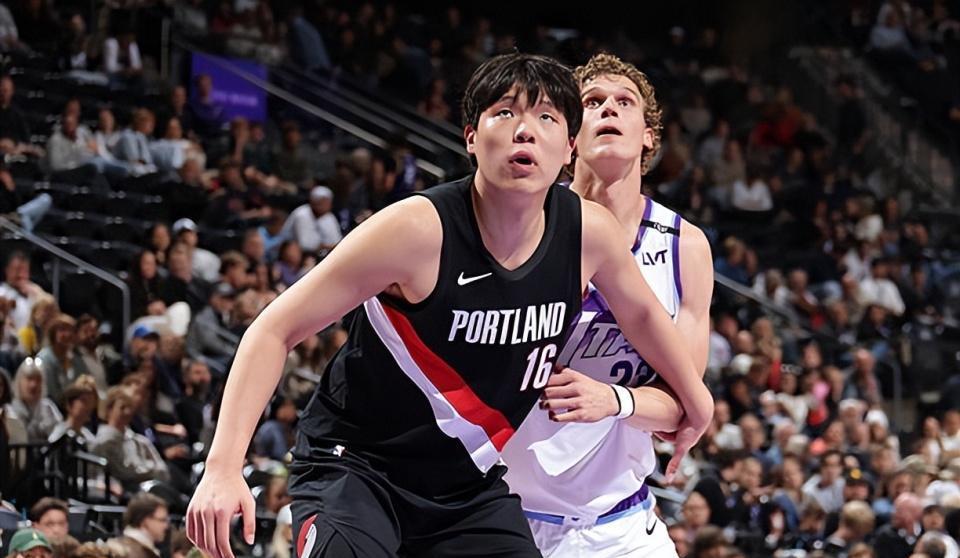 次比赛中, 但是他完全 次比赛中, 但是他完全