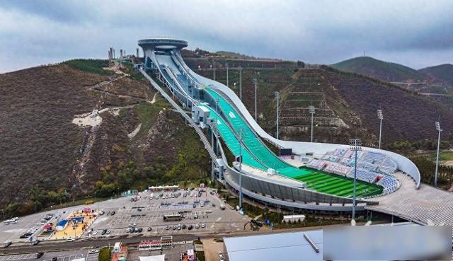 乐园即将开 乐园即将开